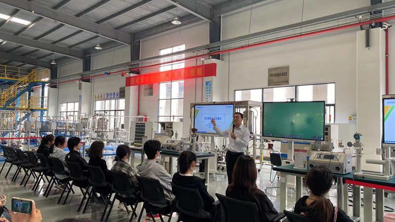 化工尾气处理塔：规格型号背后的技术解析
